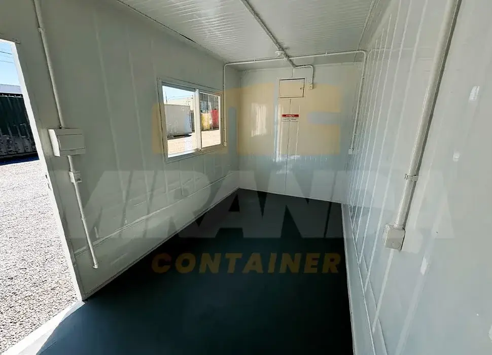 Escritorio-Alojamento-de-06-Metros-Com-Banheiro-Prata-Miranda-Container-Aluguel-Locacao-Agro-Construcao-Civil-Venda-Container-10 (1)