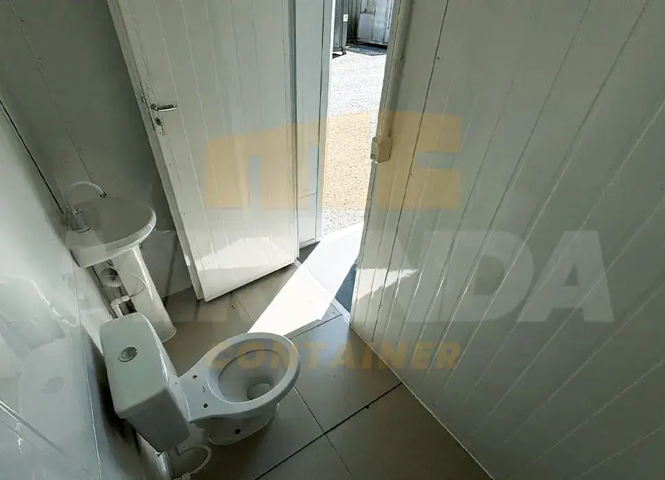 Escritorio-Alojamento-de-06-Metros-Com-Banheiro-Prata-Miranda-Container-Aluguel-Locacao-Agro-Construcao-Civil-Venda-Container-15 (1)
