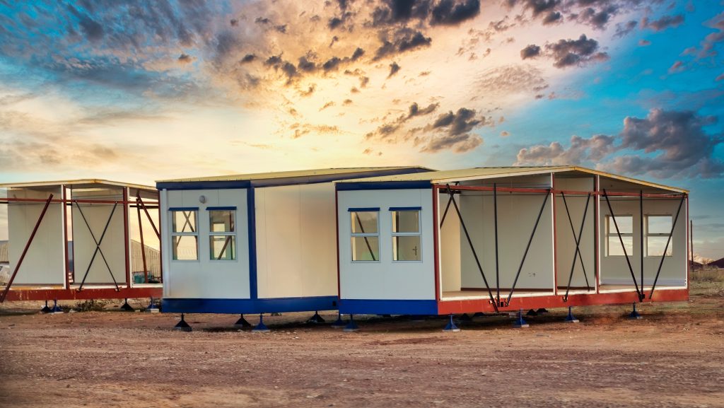 casas pré fabricadas em container ao ar llivre